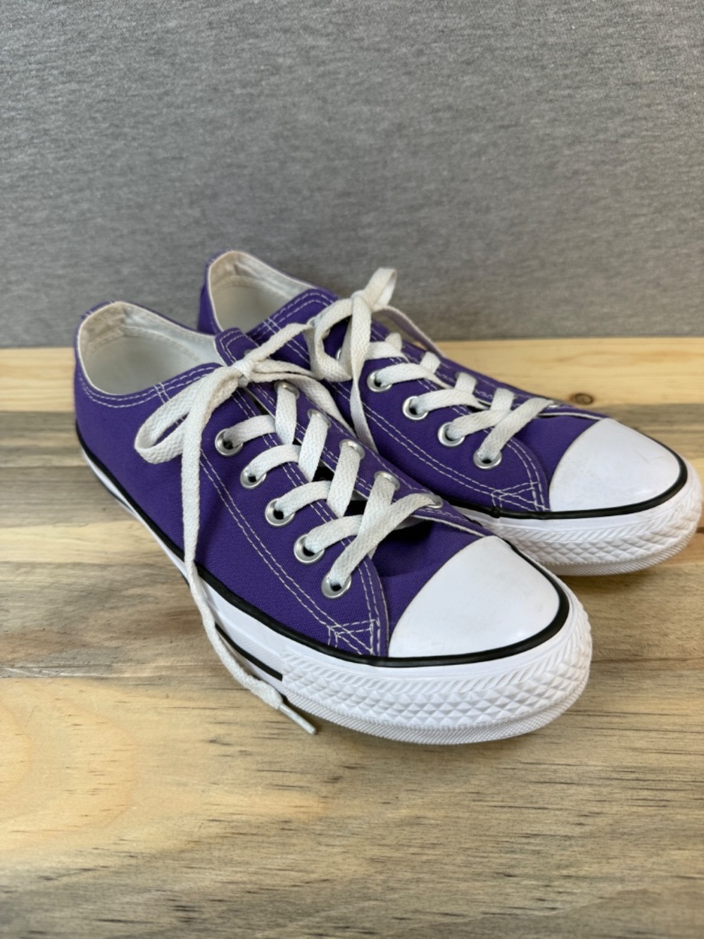 Converse Chuck Taylor All Star Canvas Low Top Electric Purple Women Size 7